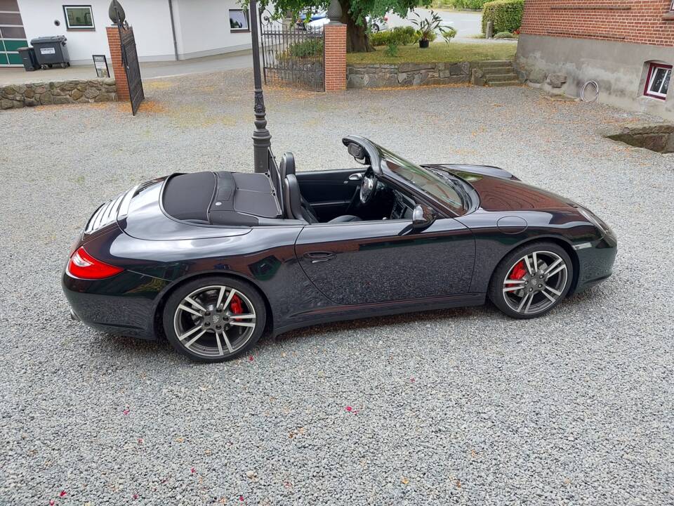 Bild 5/15 von Porsche 911 Carrera 4S (2011)