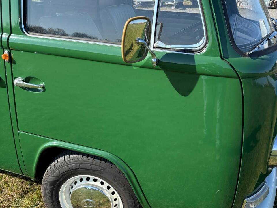 Bild 4/21 von Volkswagen T2b Westfalia (1972)