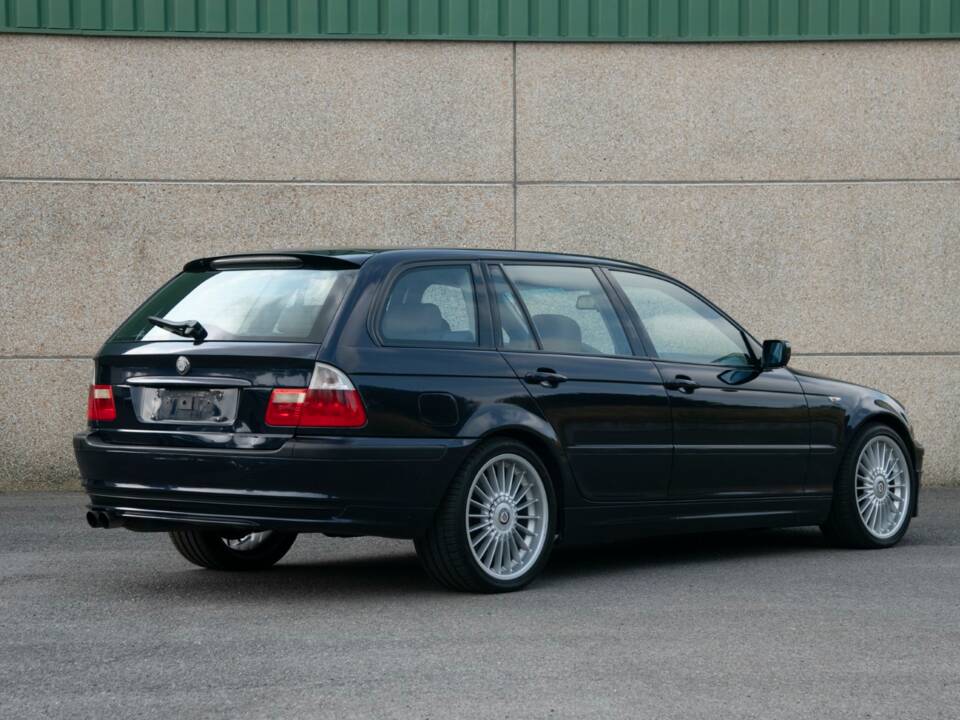 Immagine 28/33 di ALPINA B3 3.3 Allrad Touring (2002)