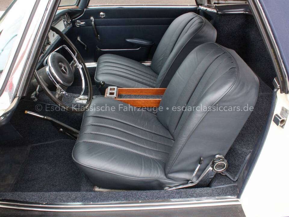 Afbeelding 12/31 van Mercedes-Benz 230 SL (1967)