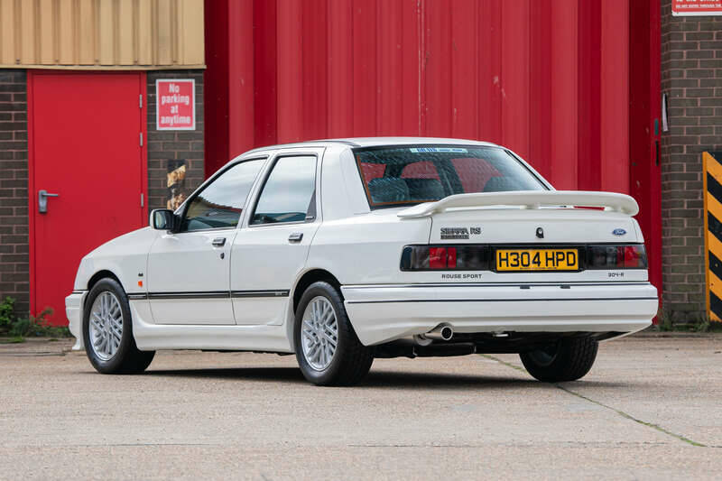 Image 4/50 of Ford Sierra RS Cosworth (1990)