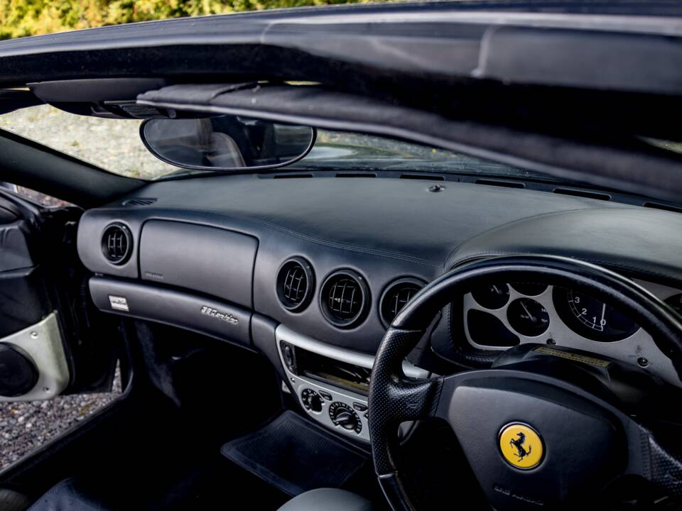 Imagen 21/26 de Ferrari 360 Spider (2001)