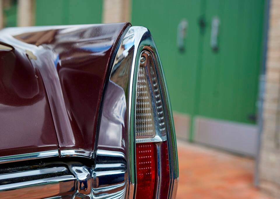 Bild 29/200 von Cadillac Coupe DeVille (1968)