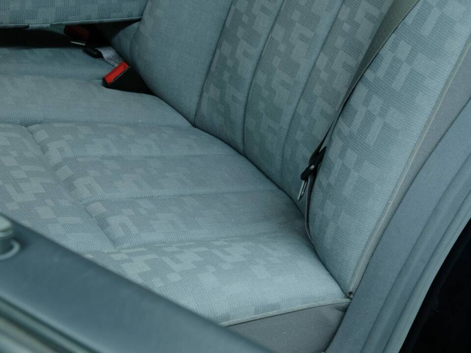 Bild 37/50 von Mercedes-Benz S 320 (1996)