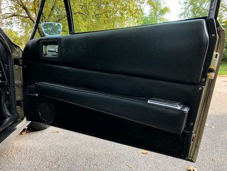 Immagine 28/42 di Aston Martin Vantage (1973)