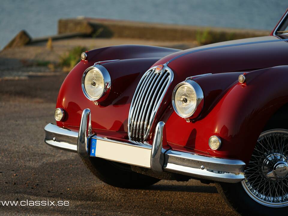 Image 15/28 of Jaguar XK 140 SE DHC (1955)
