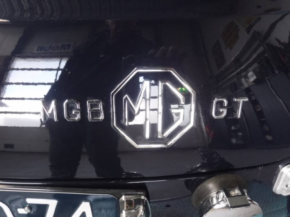 Immagine 25/49 di MG MGB GT (1975)