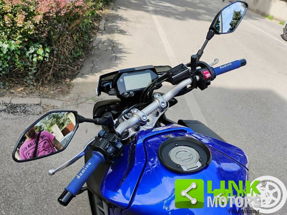 Immagine 6/9 di Yamaha DUMMY (1999)