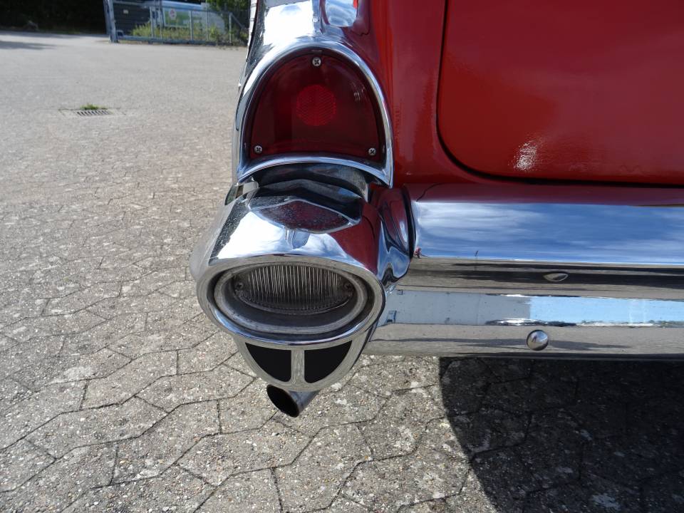 Bild 16/49 von Chevrolet Bel Air Hardtop Coupé (1957)