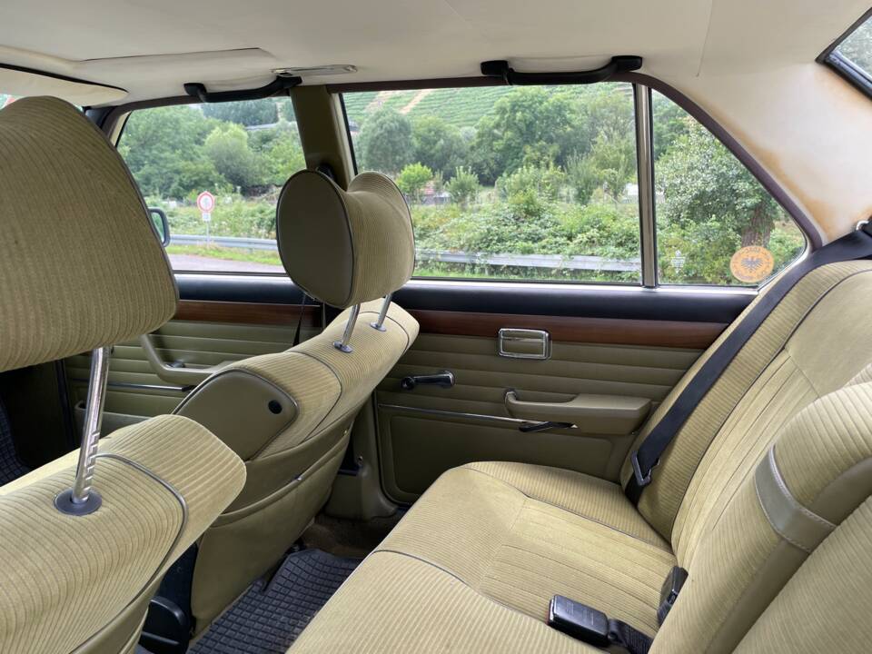 Image 42/100 de BMW 528i (1980)