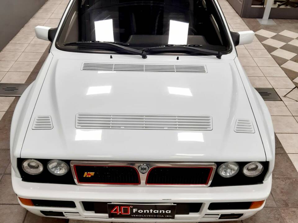 Image 3/15 of Lancia Delta HF Integrale 16V (1992)