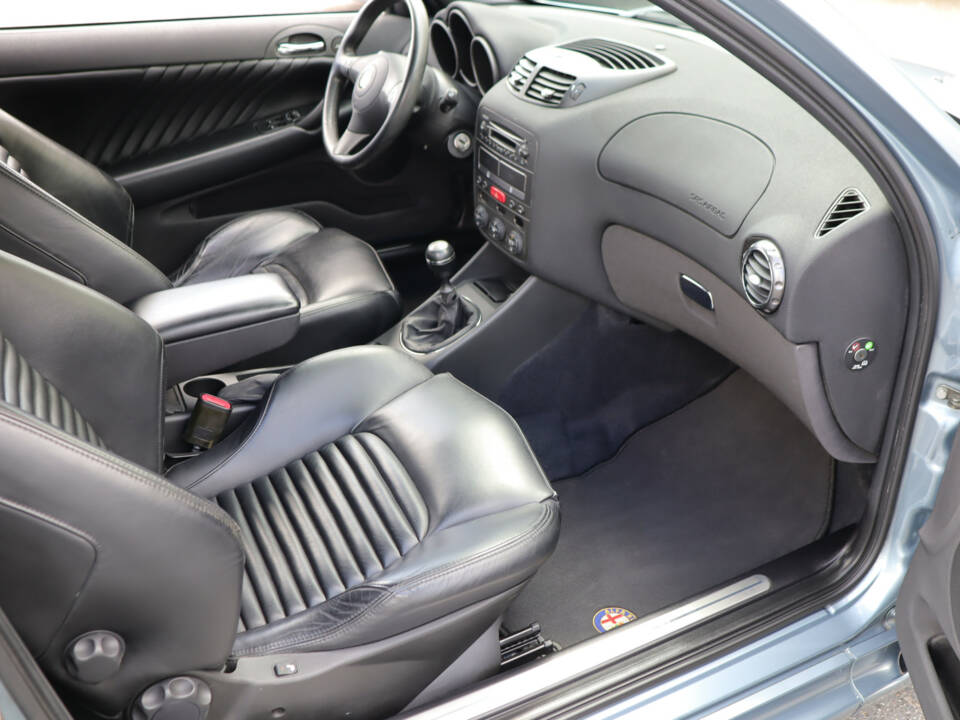 Bild 50/50 von Alfa Romeo 147 3.2 GTA (2005)