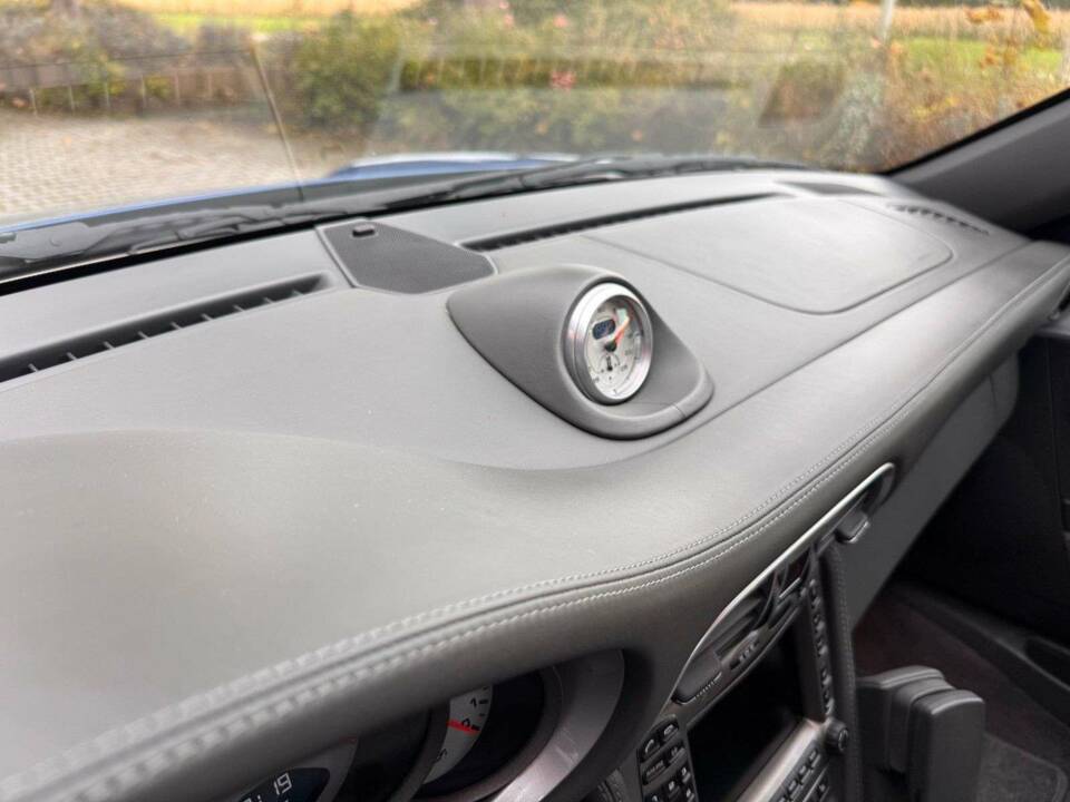 Bild 18/20 von Porsche 911 Turbo (2006)
