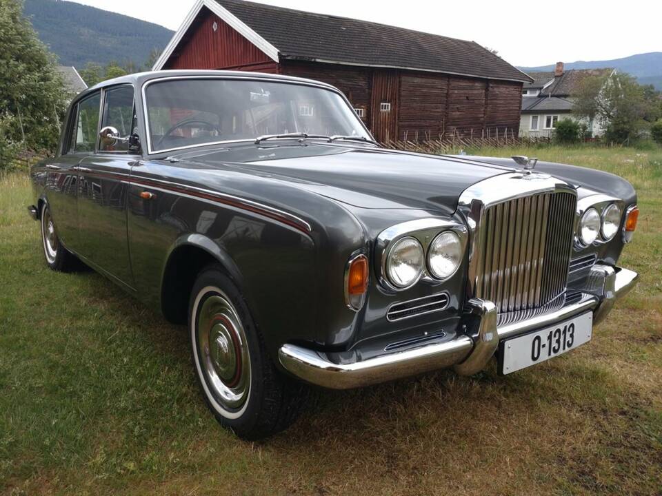 Bild 4/8 von Bentley T 1 (1967)