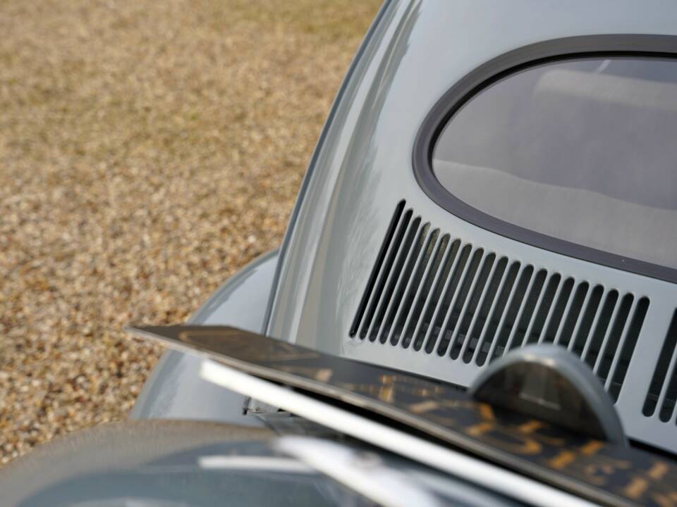 Image 33/50 de Volkswagen Käfer 1200 Standard "Ovali" (1955)