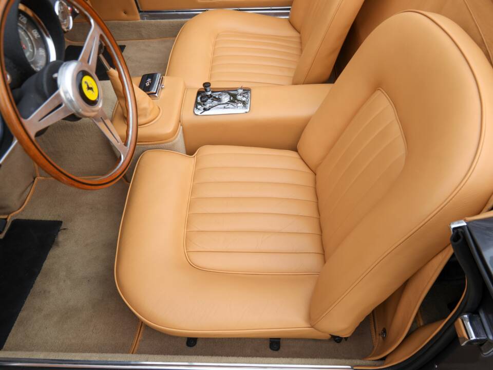 Bild 11/50 von Ferrari 250 GT Cabriolet Pininfarina (1959)
