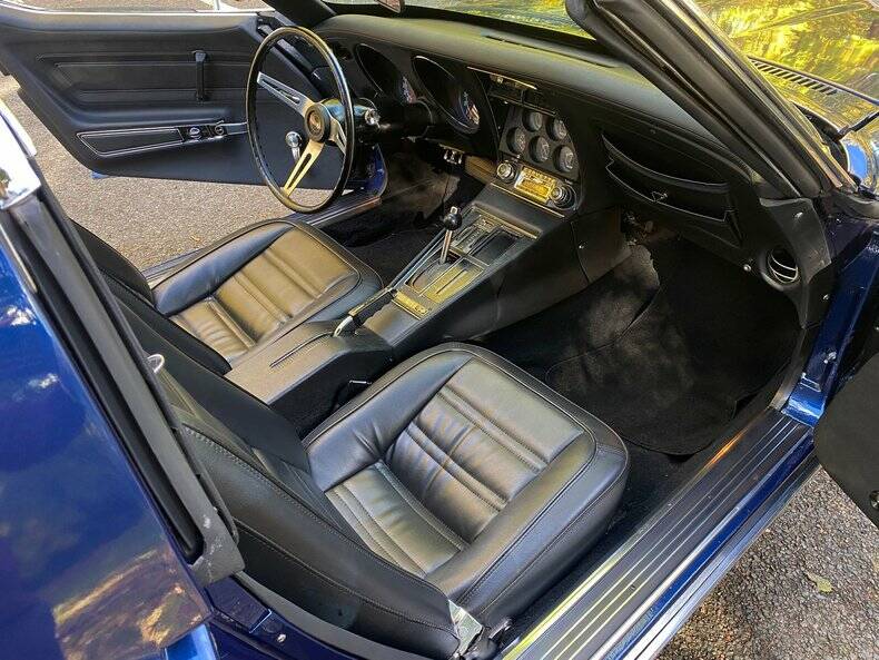 Image 15/50 of Chevrolet Corvette Stingray (1972)