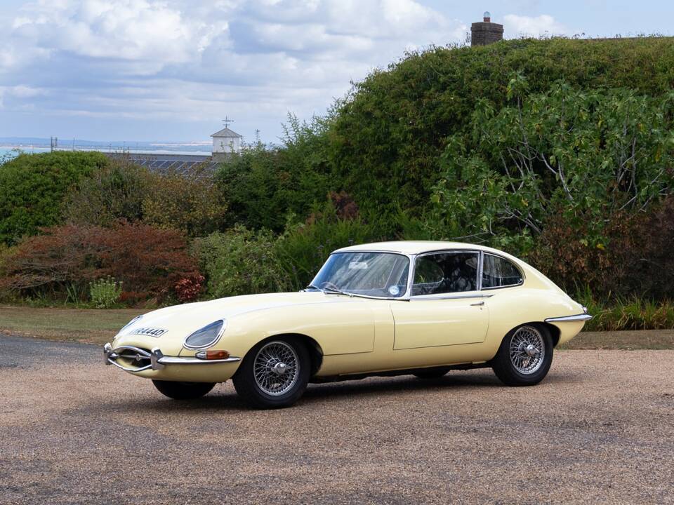 Image 8/40 de Jaguar Type E 4.2 (1966)