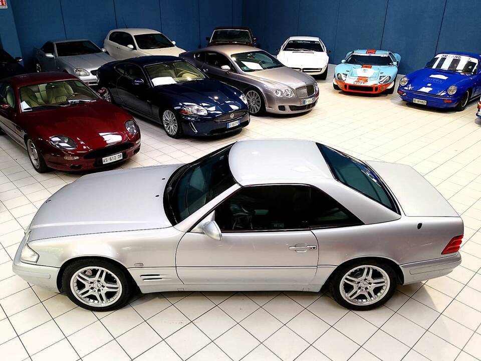 Imagen 5/46 de Mercedes-Benz SL 280 (1999)