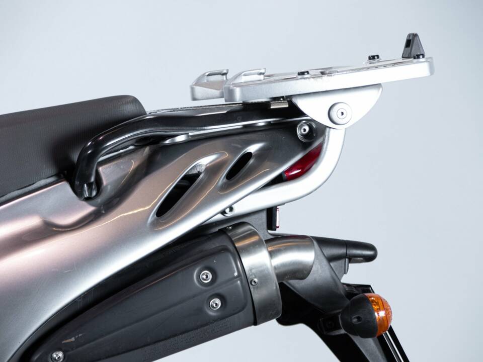 Immagine 19/50 di Aprilia DUMMY (2004)