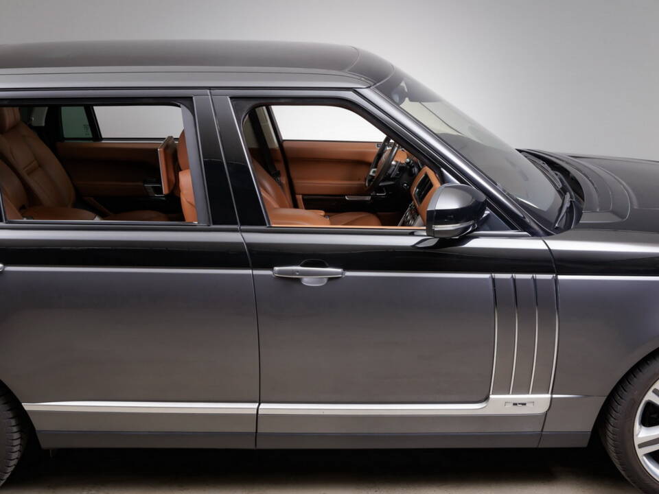 Bild 8/34 von Land Rover Range Rover Autobiography SDV8 (2015)