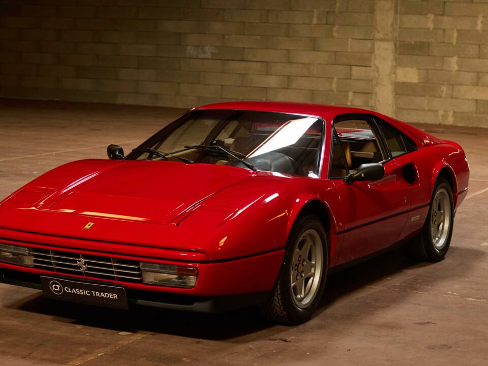 Image 27/79 of Ferrari 328 GTB (1985)
