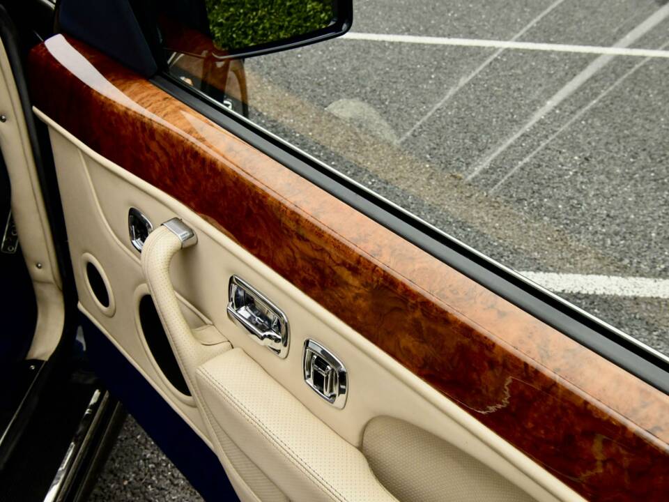 Immagine 33/50 di Bentley Continental T (2003)