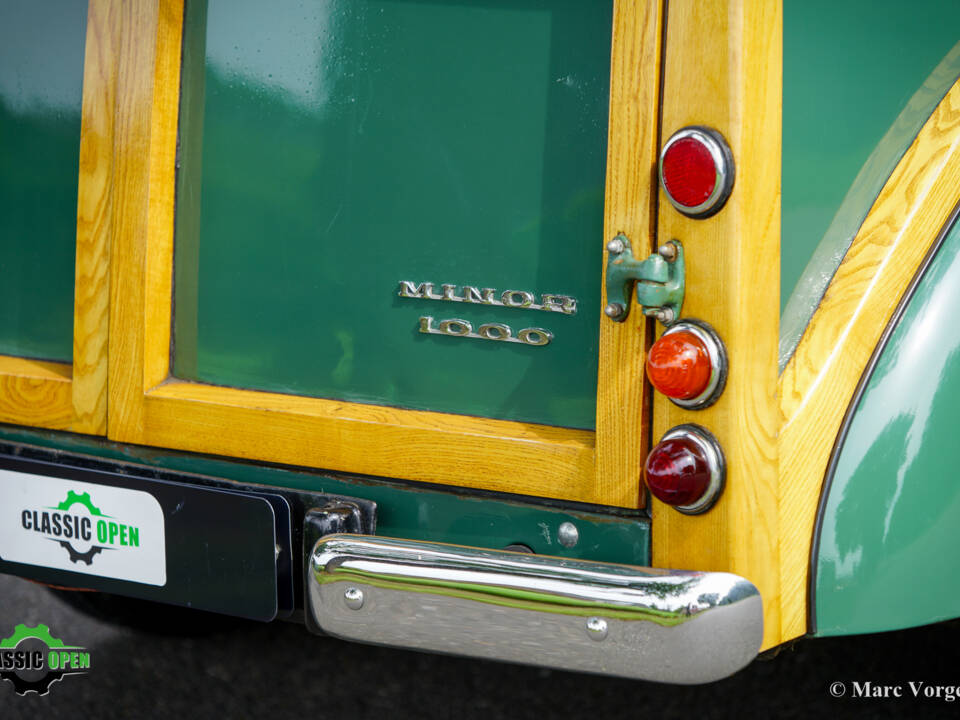 Image 35/43 of Morris Minor 1000 Traveller (1965)