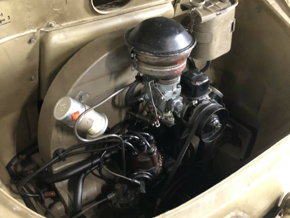 Imagen 23/28 de Volkswagen Schwimmwagen (1944)