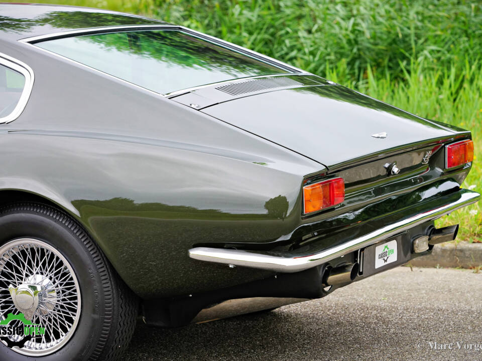 Image 34/50 of Aston Martin DBS (1970)