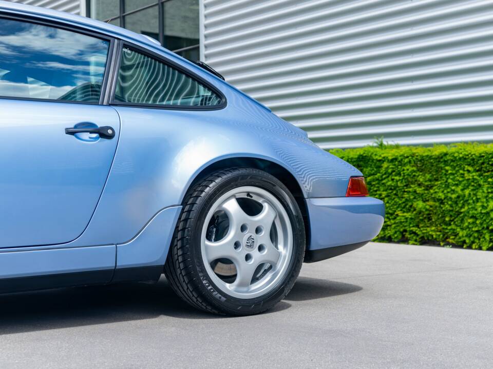Afbeelding 8/42 van Porsche 911 Carrera 4 (1992)