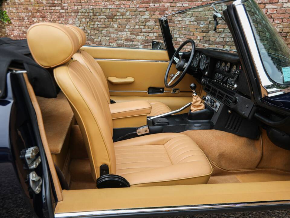 Obraz 43/50 pojazdu Jaguar E-Type V12 (1973)