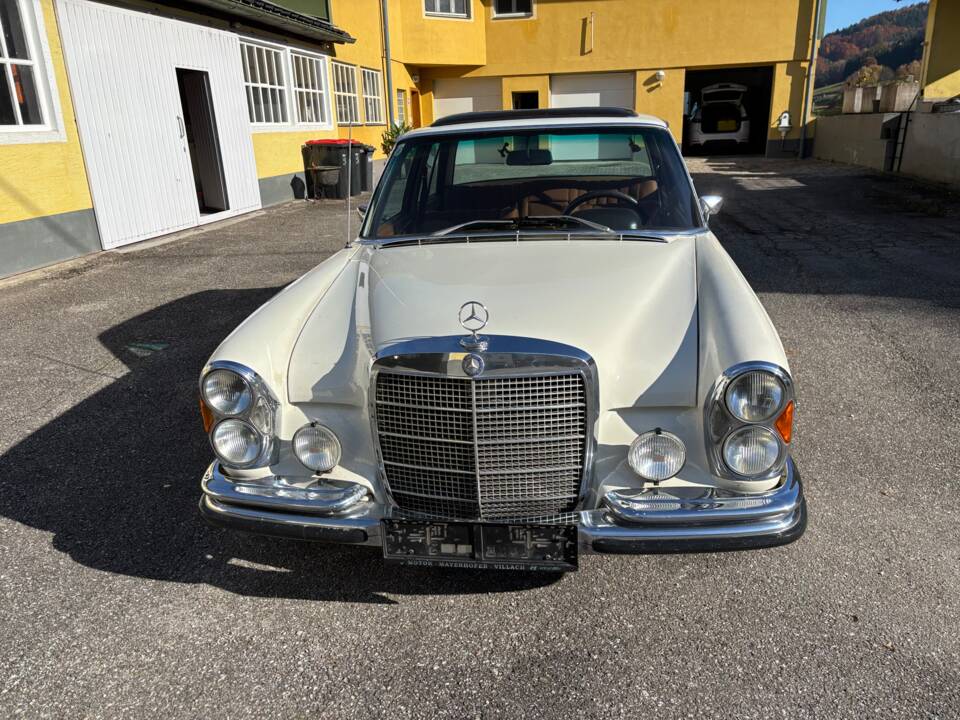 Image 5/8 of Mercedes-Benz 280 SE 3,5 (1972)