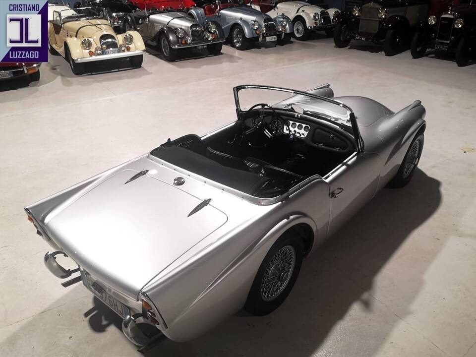 Image 6/37 of Daimler SP 250 (1960)