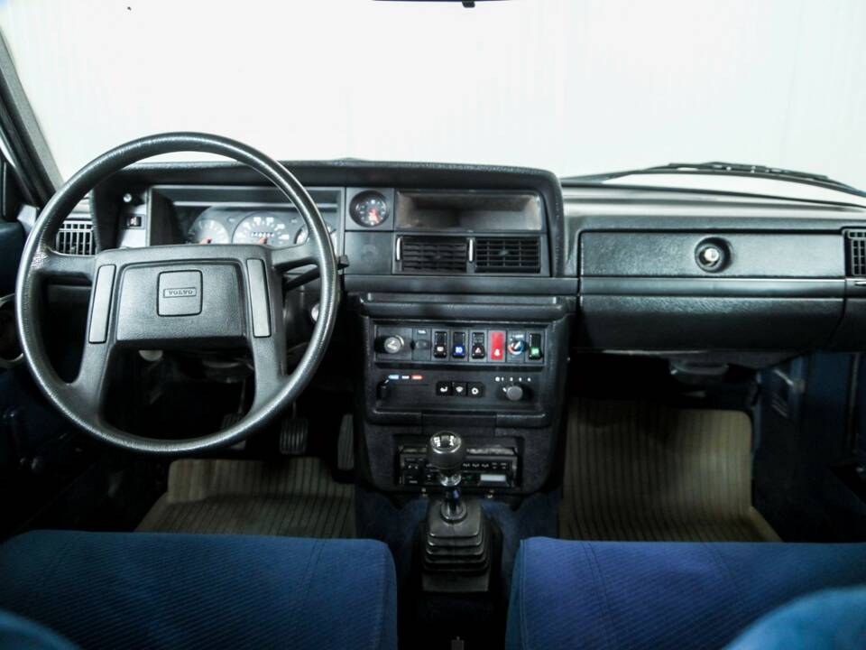 Imagen 7/50 de Volvo 244 GL D (1984)