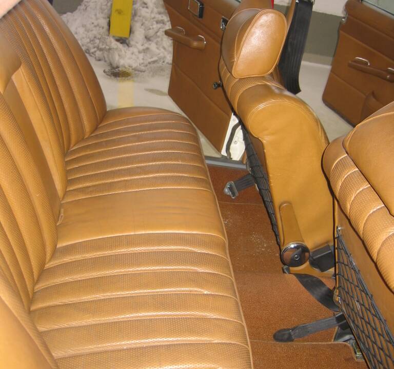 Bild 4/4 von Mercedes-Benz 230 (1971)