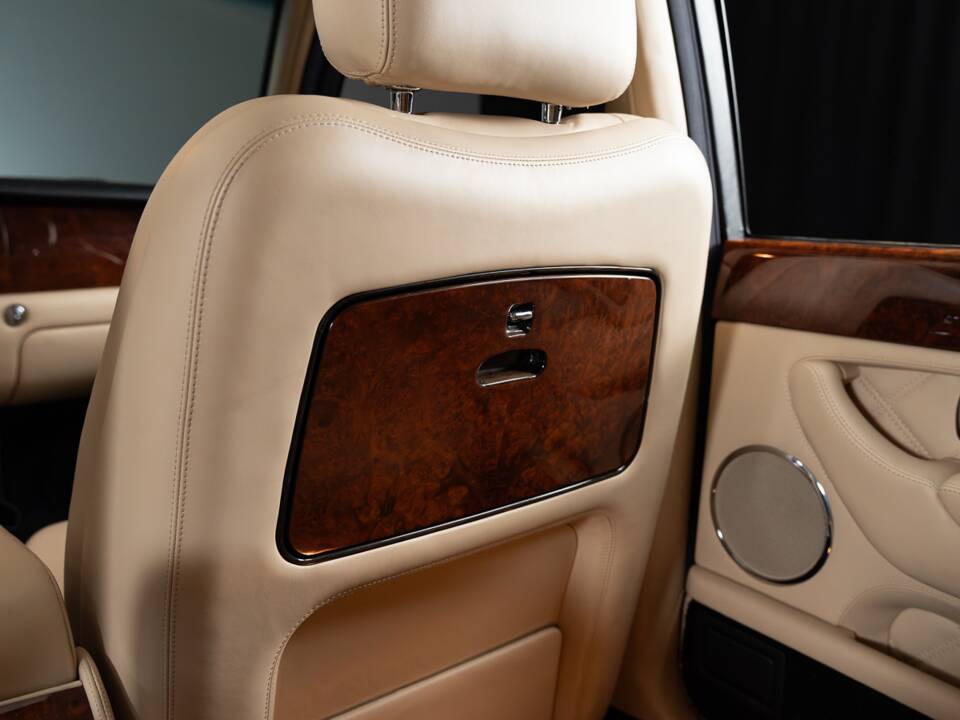 Image 41/46 of Bentley Arnage T (2004)