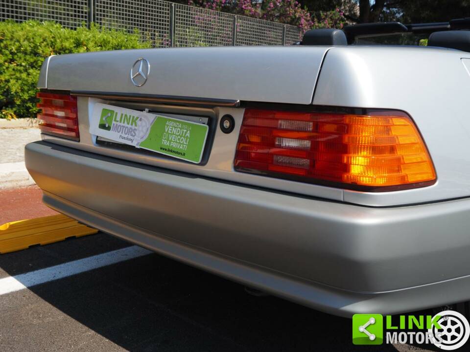 Imagen 27/37 de Mercedes-Benz 300 SL-24 (1992)