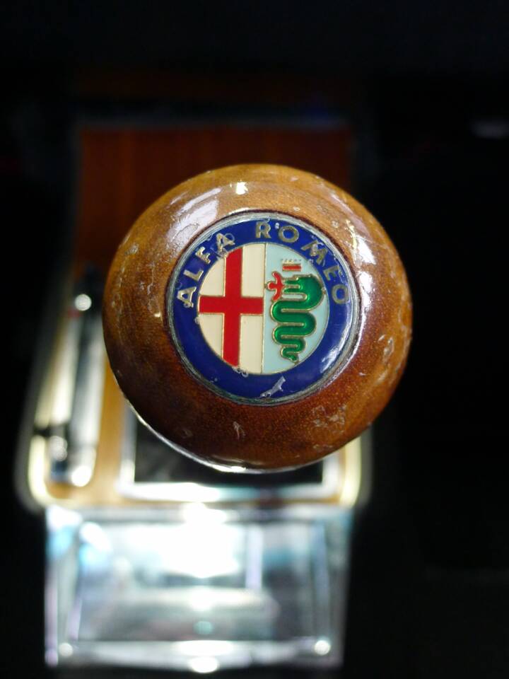 Bild 5/36 von Alfa Romeo 2000 GT Veloce (1975)