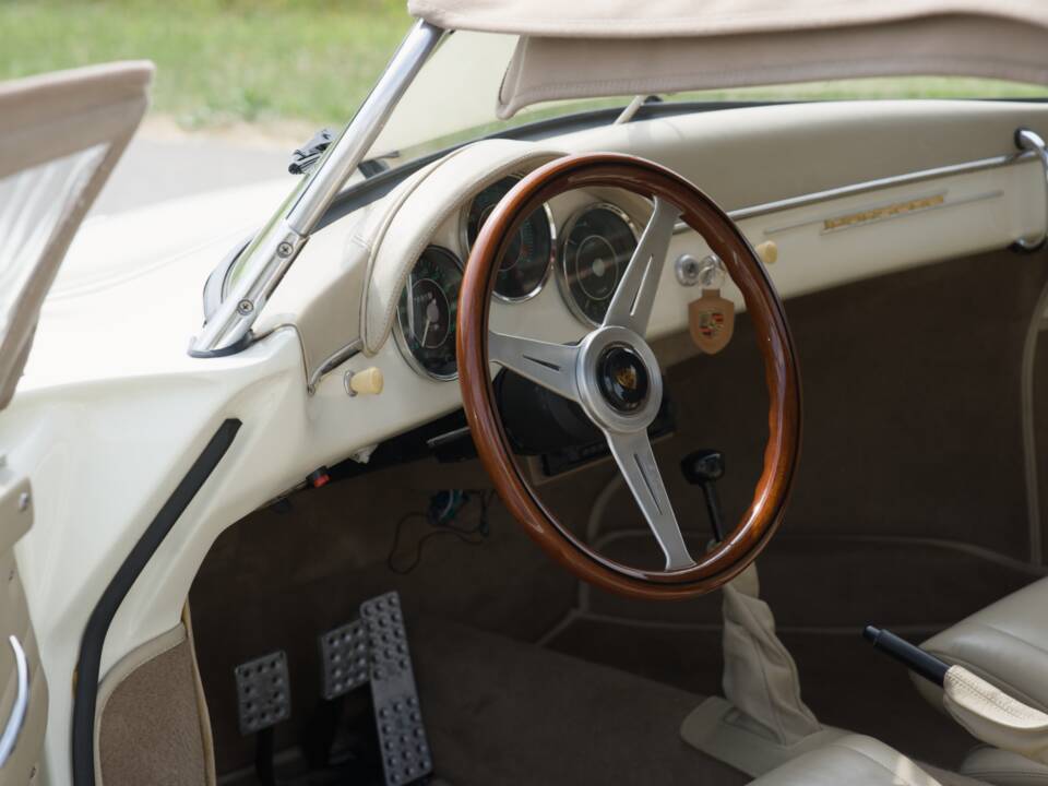 Immagine 32/49 di RCH Replicar Hellas 356 Speedster Sport (1973)