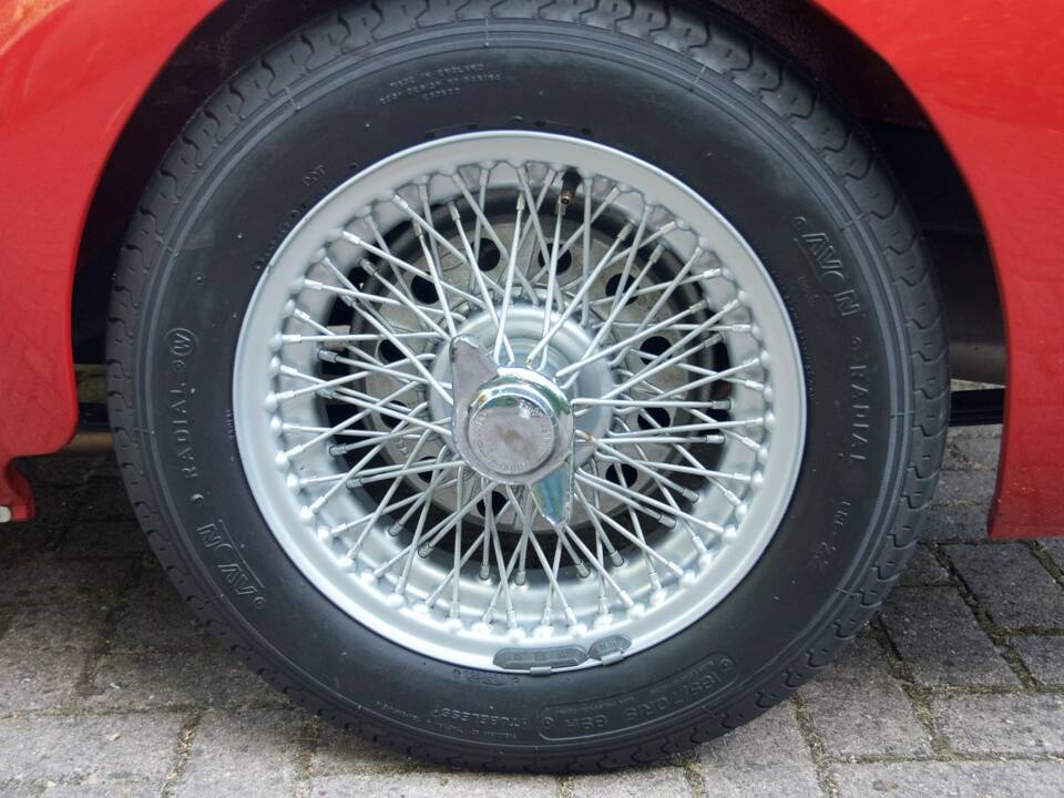 Imagen 8/18 de MG MGA 1600 (1962)