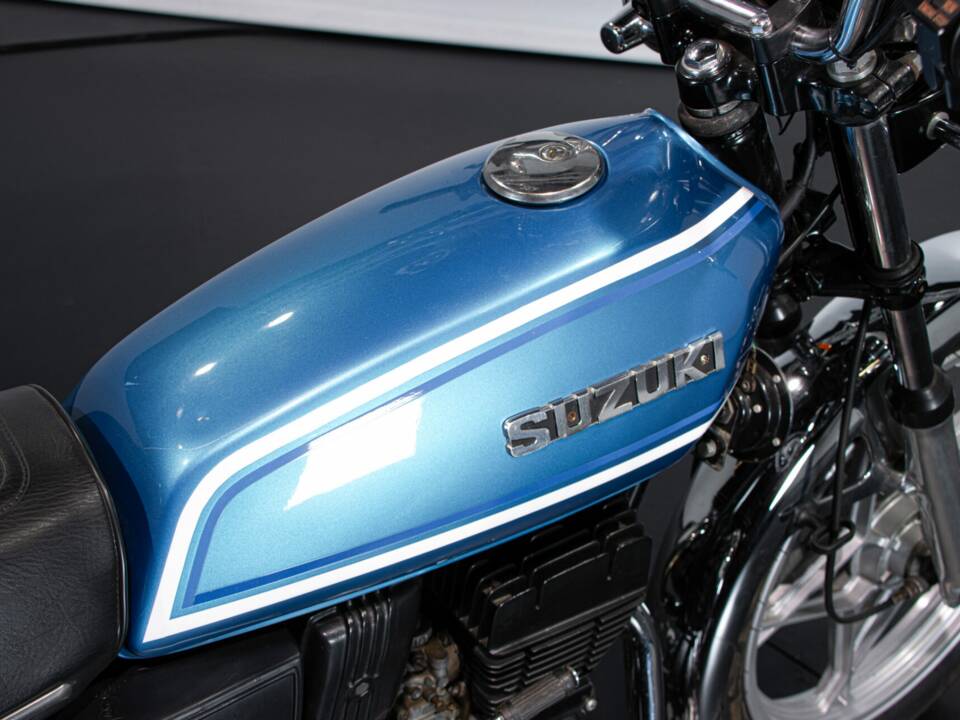 Bild 28/50 von Suzuki GT 125 (1979)