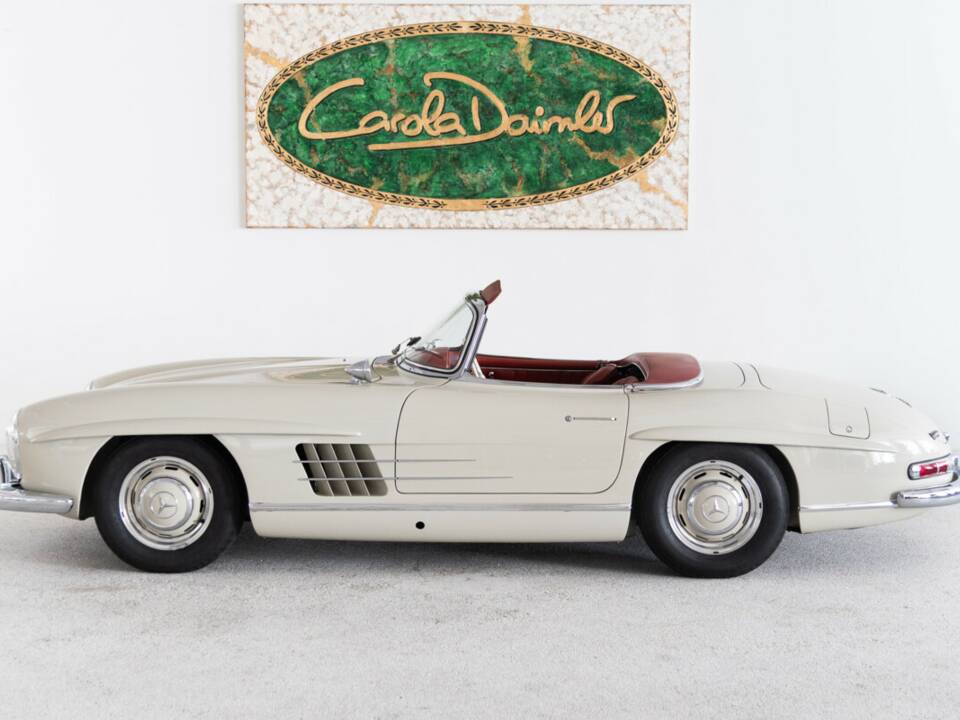 Image 4/50 of Mercedes-Benz 300 SL Roadster (1961)