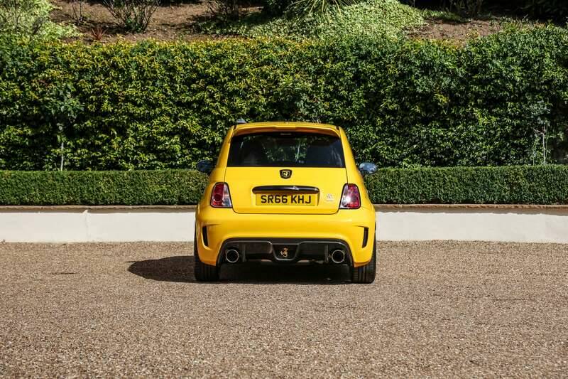 Immagine 7/41 di Abarth 695 Biposto (2006)