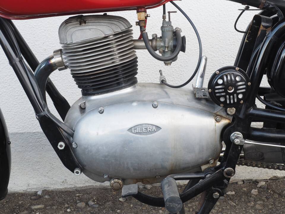 Imagen 10/12 de Gilera 150 Sport (1955)