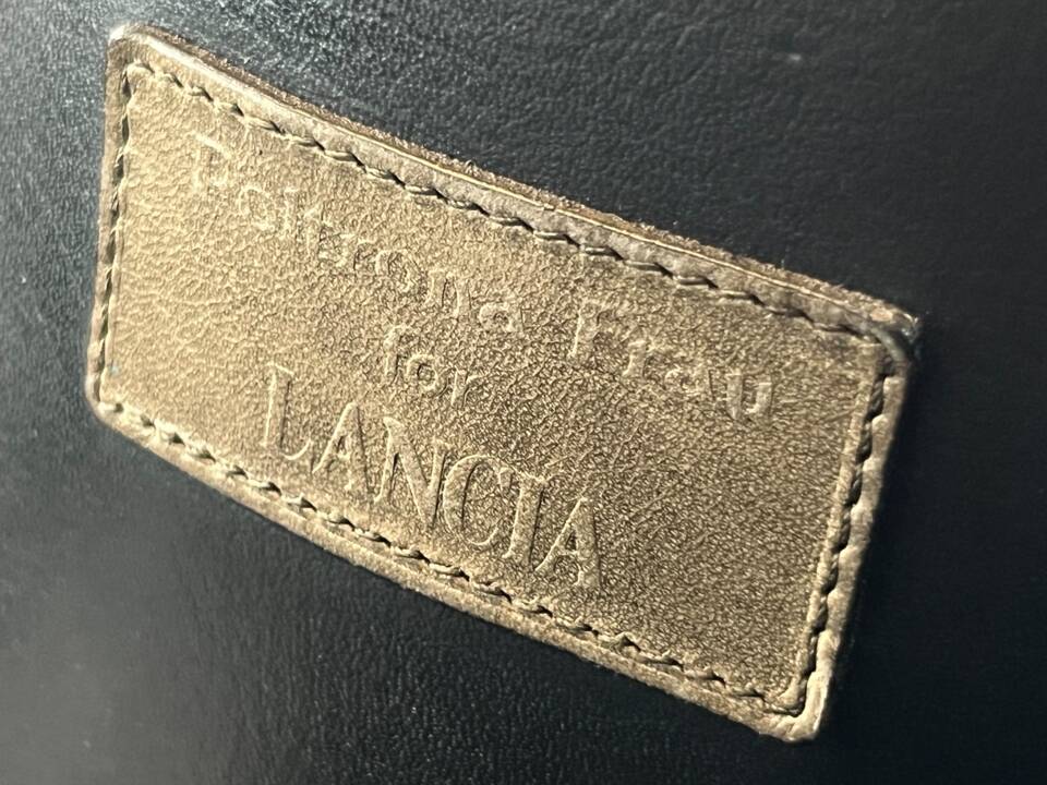 Image 10/47 of Lancia Thema 8.32 (1989)