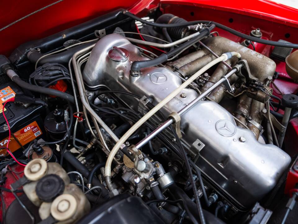 Image 34/35 of Mercedes-Benz 280 SL (1970)