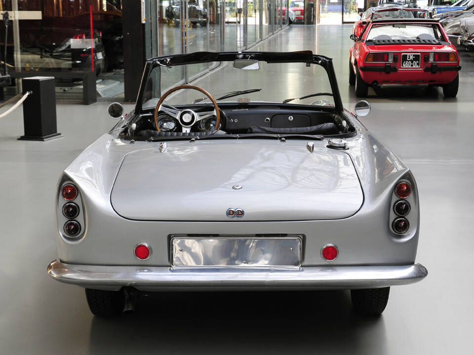 Bild 10/24 von Panhard PL 17 L4 Standard (1960)
