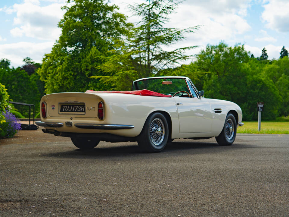 Bild 21/62 von Aston Martin DB 6 Mk II Volante (1970)