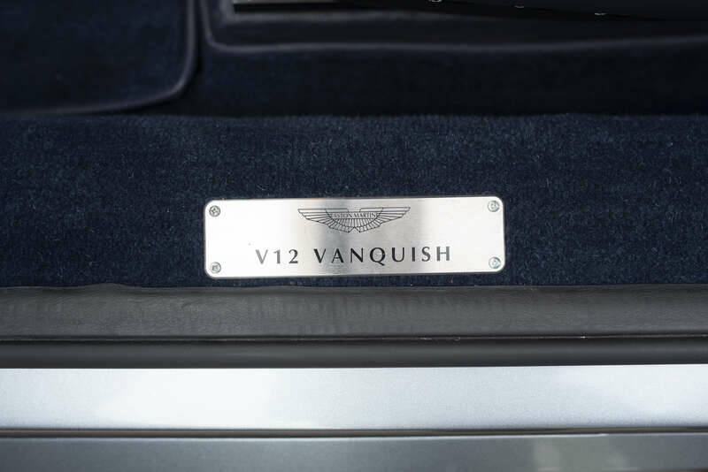 Bild 14/38 von Aston Martin V12 Vanquish (2003)